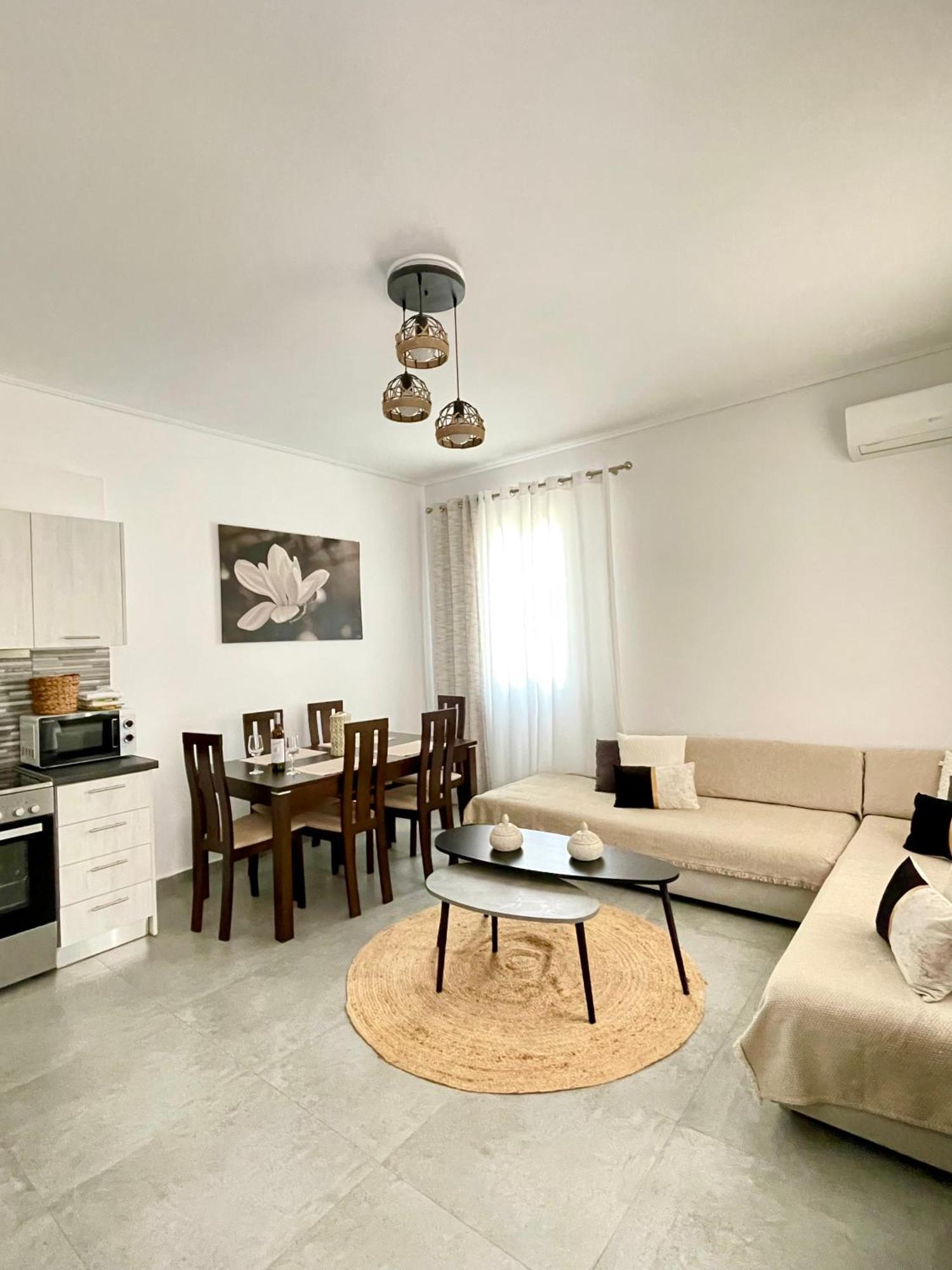 Emanouela'S Apartement In The Center Of Adamas מראה חיצוני תמונה